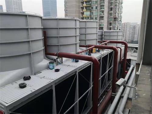 圓形冷卻塔車間走貨現(xiàn)場,圓形冷卻塔