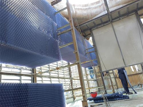 冷卻塔填料的使用規(guī)范及清洗方法,冷卻塔填料使用周期標(biāo)準(zhǔn)