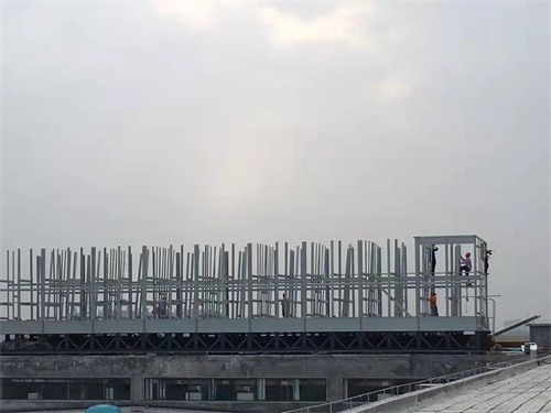 橫流閉式冷卻塔有什么優(yōu)點(diǎn)？(山西閉式橫流冷卻塔怎么
