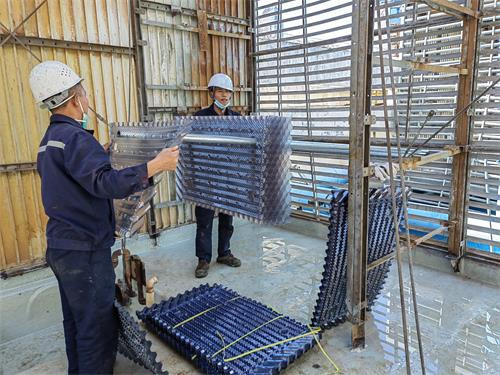 不銹鋼冷卻塔廠家淺析關(guān)于冷卻塔漂水的處理方法(玻璃鋼冷卻塔水處理)
