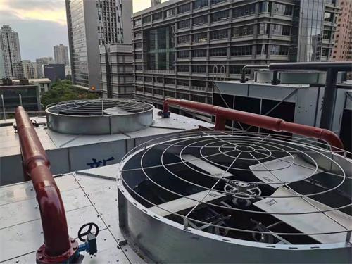 開式冷卻塔和閉式冷卻塔的性能誰(shuí)更好？(開式冷卻塔和